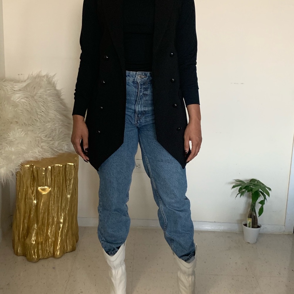 Sleeveless Button Front Blazer